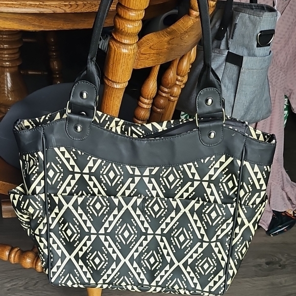 Petunia Pickle Bottom Black and Cream Geometric Baby Bag - Picture 2 of 3
